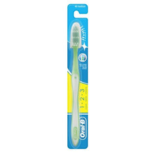 Зубная щетка ORAL-B 1-2-3 40 средняя
